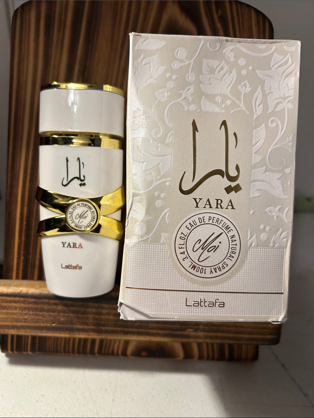 Lattafa Yara Women’s Body Oil - White & Gold